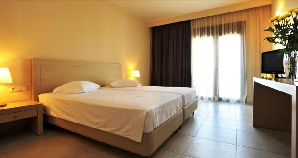 Porto Plaza Hotel Agios Ioannis Kaspaka Bagian luar foto